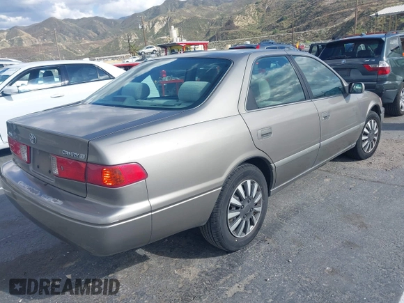 2001 Toyota Camry CE with VIN 4T1BG22K41U044555, listed as a IAAI auction lot 41949013 with 1 mi miles. Bid and sale history available at carsss.com. Image 4.