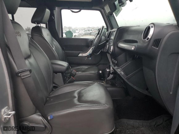 2016 Jeep Wrangler Unlimited Sahara with VIN 1C4HJWEG8GL161276, listed as a Copart auction lot 44392575 with 104,708 mi miles and Salvage Title. Bid and sale history available at carsss.com. Image 7.