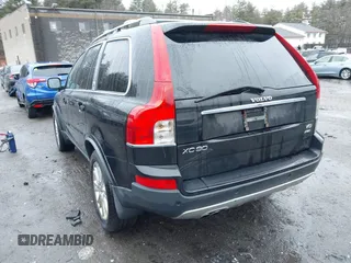 2008 Volvo XC90 V8 with VIN YV4CZ852281449159, listed as a IAAI auction lot 41665173 with 204,715 mi miles. Bid and sale history available at carsss.com. Image 3.