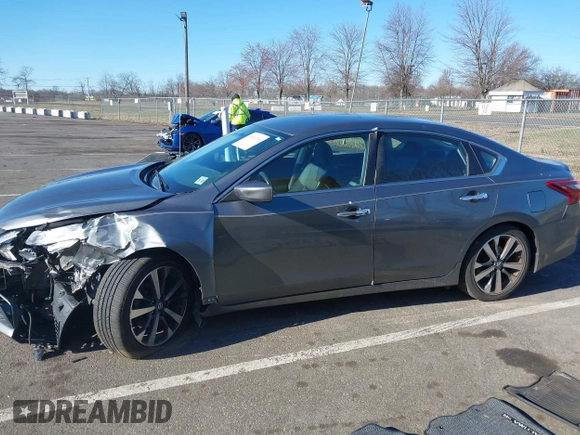 2017 Nissan Altima SR with VIN 1N4AL3AP1HC489534, listed as a IAAI auction lot 41811710 with 84,756 mi miles and . Bid and sale history available at carsss.com. Image 14.