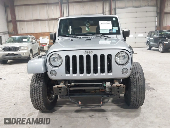 2014 Jeep Wrangler Unlimited Sahara with VIN 1C4BJWEG5EL164350, listed as a IAAI auction lot 42018586 with 113,222 mi miles. Bid and sale history available at carsss.com. Image 18.