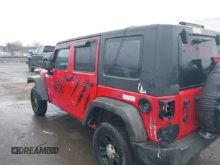 2009 Jeep Wrangler Unlimited X with VIN 1J4GZ39159L711992, listed as a IAAI auction lot 41416000 with 270,461 mi miles. Bid and sale history available at carsss.com. Image 14.