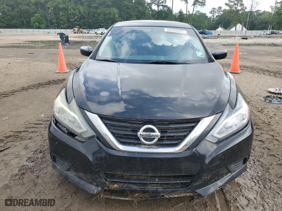 2017 Nissan Altima 2.5 S with VIN 1N4AL3AP7HC280458, listed as a Copart auction lot 53785685 with 135,333 mi miles and Salvage Title. Bid and sale history available at carsss.com. Image 5.