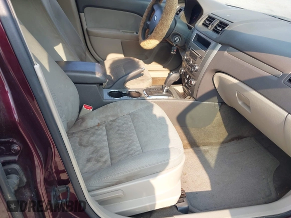 2012 Ford Fusion SE with VIN 3FAHP0HA5CR312983, listed as a IAAI auction lot 42399940 with 230,311 mi miles and . Bid and sale history available at DreamBid. Image 5.