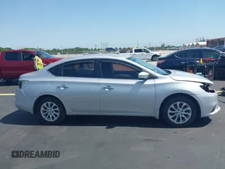 2018 Nissan Sentra SV z VIN 3N1AB7AP6JL640210, wystawiony jako IAAI lot #42287203 z przebiegiem 67 060 mil mil oraz . Historia ofert i sprzedaży dostępna na DreamBid. Obrazek 14.