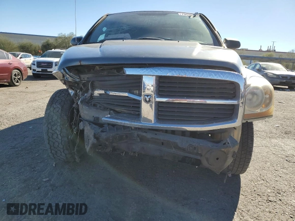 2005 Dodge Durango SLT with VIN 1D4HD48D25F513960, listed as a Copart auction lot 79028034 with 204,275 mi miles and Salvage title. Bid and sale history available at DreamBid. Image 5.