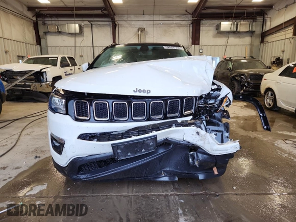 2020 Jeep Compass Latitude z VIN 3C4NJDBB5LT175411, wystawiony jako Copart lot #62606565 z przebiegiem 44 523 mil mil oraz Szkoda całkowita • Salvage title. Historia ofert i sprzedaży dostępna na DreamBid. Obrazek 5.