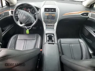 2016 Lincoln MKZ z VIN 3LN6L2GK3GR623560, wystawiony jako Copart lot #55337905 z przebiegiem 167 403 mil mil oraz Szkoda całkowita • Salvage title. Historia ofert i sprzedaży dostępna na DreamBid. Obrazek 8.