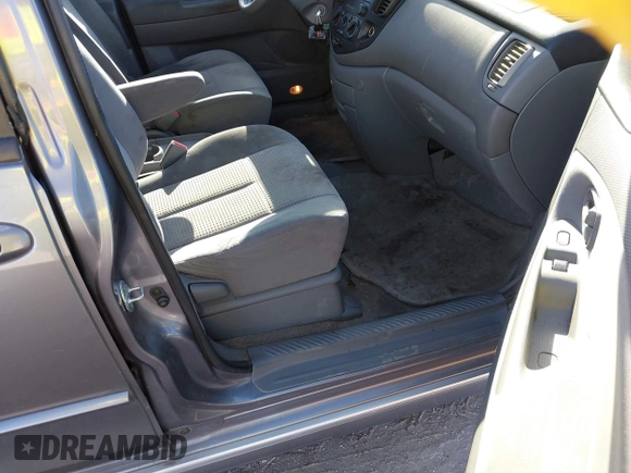 2005 Mazda MPV LX with VIN JM3LW28A850547486, listed as a IAAI auction lot 41138215 with 159,132 mi miles and . Bid and sale history available at carsss.com. Image 5.