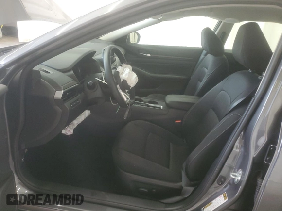 2025 Nissan Altima SV z VIN 1N4BL4DV0SN302431, wystawiony jako Copart lot #59400875 z przebiegiem 13 478 mil mil oraz Szkoda całkowita • Salvage title. Historia ofert i sprzedaży dostępna na DreamBid. Obrazek 7.