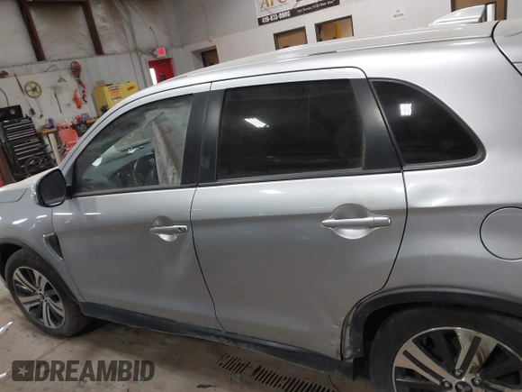 2021 Mitsubishi Outlander Sport SE with VIN JA4APVAU2MU015252, listed as a IAAI auction lot 41381258 with 97,023 mi miles. Bid and sale history available at carsss.com. Image 14.