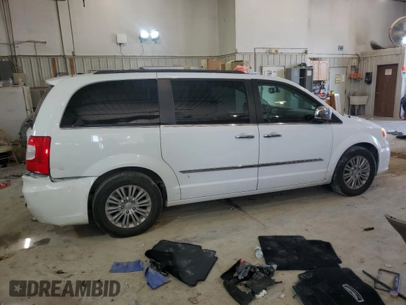 2016 Chrysler Town & Country Touring L Anniversary Edition with VIN 2C4RC1CG3GR284592, listed as a Copart auction lot 62499194 with 98,428 mi miles and Salvage Title. Bid and sale history available at DreamBid. Image 3.