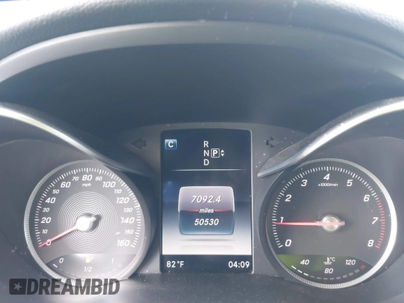 2015 Mercedes-Benz C 300 Luxury with VIN 55SWF4KB0FU024371, listed as a IAAI auction lot 42056336 with 50,530 mi miles and . Bid and sale history available at DreamBid. Image 7.