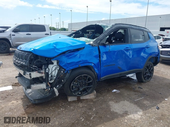 2023 Jeep Compass Latitude with VIN 3C4NJDBNXPT509707, listed as a IAAI auction lot 42368550 with 27,104 mi miles and . Bid and sale history available at DreamBid. Image 2.