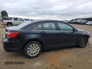 2012 Chrysler 200 LX with VIN 1C3CCBAB2CN295730, listed as a Copart auction lot 86413614 with 201,990 mi miles and Salvage Title. Bid and sale history available at DreamBid. Image 3.