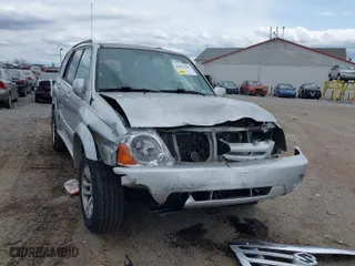 2004 Suzuki XL-7 LX with VIN JS3TX92V944101432, listed as a IAAI auction lot 41921181 with 97,289 mi miles. Bid and sale history available at carsss.com. Image 6.