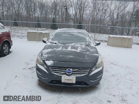2015 Volvo S60 T5 Premier with VIN YV1612TK6F1348608, listed as a IAAI auction lot 41229153 with 73,019 mi miles. Bid and sale history available at carsss.com. Image 12.