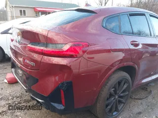 2022 BMW X4 M40i with VIN 5UX43DT09N9J96761, listed as a IAAI auction lot 41675333 with 1 mi miles. Bid and sale history available at carsss.com. Image 19.