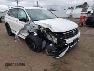 2023 Volkswagen Tiguan SE R-Line Black with VIN 3VV8B7AX8PM025044, listed as a Copart auction lot 53185355 with 35,565 mi miles and Salvage title. Bid and sale history available at DreamBid. Image 4.