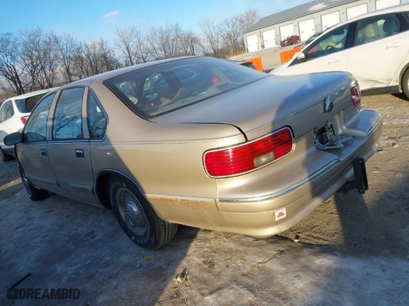1996 Chevrolet Caprice Classic 1SA Special Value Pkg with VIN 1G1BL52W4TR143783, listed as a IAAI auction lot 41376495 with 1 mi miles. Bid and sale history available at carsss.com. Image 3.