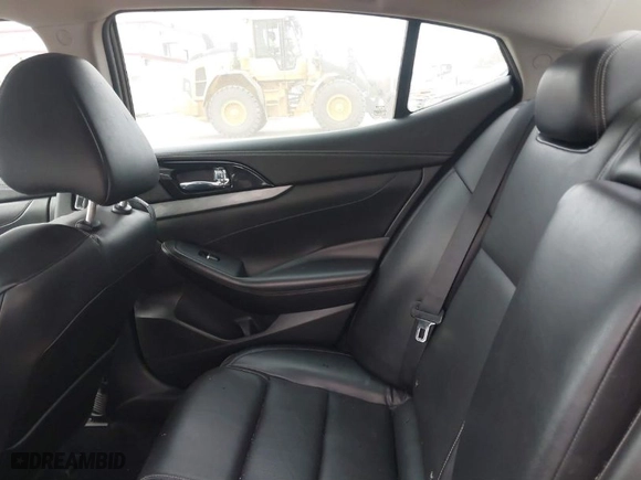 2016 Nissan Maxima 3.5 Platinum with VIN 1N4AA6AP4GC414364, listed as a IAAI auction lot 40738491 with 97,889 mi miles. Bid and sale history available at carsss.com. Image 8.