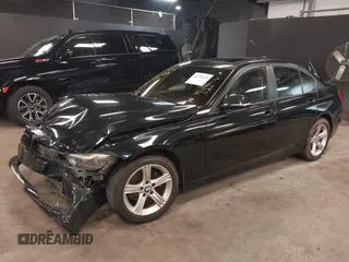 2014 BMW 3 Series 328i xDrive с VIN WBA3B5G59ENS06561, выставлен на аукционе IAAI как лот 42370078 с пробегом 101 877 миль миль и . История ставок и продаж доступна на DreamBid. Изображение 2.