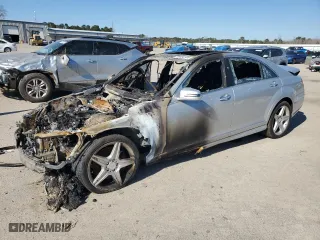 2010 Mercedes-Benz S-Class S 550 with VIN WDDNG7BB7AA330731, listed as a Copart auction lot 88493785 with 0 mi miles and Salvage Title. Bid and sale history available at carsss.com. Image 1.