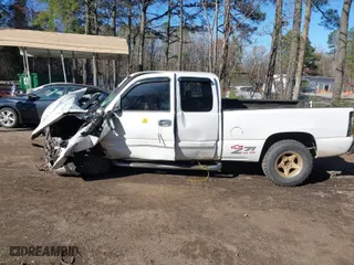 2003 Chevrolet Silverado 1500 LS with VIN 2GCEK19T531355306, listed as a IAAI auction lot 41804102 with 1 mi miles. Bid and sale history available at carsss.com. Image 14.