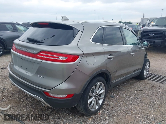 2017 Lincoln MKC Select with VIN 5LMCJ2C92HUL34916, listed as a IAAI auction lot 42024355 with 34,242 mi miles and . Bid and sale history available at DreamBid. Image 4.
