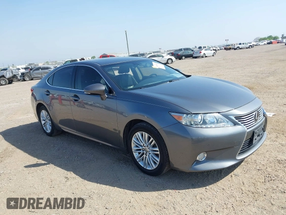2013 Lexus ES 4dr Sdn with VIN JTHBK1GG8D2051976, listed as a IAAI auction lot 41804952 with 153,825 mi miles. Bid and sale history available at carsss.com. Image 13.