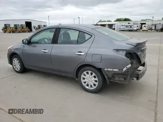 2019 Nissan Versa SV z VIN 3N1CN7AP7KL872090, wystawiony jako Copart lot #53095795 z przebiegiem 88 987 mil mil oraz Szkoda całkowita • Salvage title. Historia ofert i sprzedaży dostępna na DreamBid. Obrazek 2.
