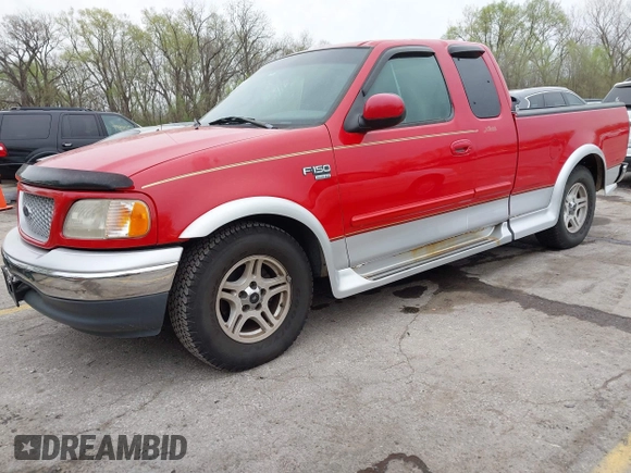 2000 Ford F-150 XL with VIN 1FTRX17L8YKA93634, listed as a IAAI auction lot 41957761 with 170,933 mi miles. Bid and sale history available at carsss.com. Image 2.