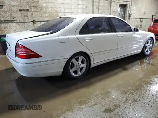 2006 Mercedes-Benz S 500 with VIN WDBNG75J56A482249, listed as a Copart auction lot 71941524 with 183,904 mi miles and Clean Title. Bid and sale history available at carsss.com. Image 3.