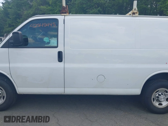 2019 Chevrolet Express Cargo with VIN 1GCWGAFP8K1196427, listed as a IAAI auction lot 42545445 with 141,592 mi miles and . Bid and sale history available at DreamBid. Image 14.