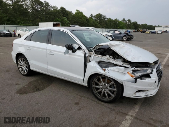 2015 Audi A3 2.0T Premium Plus with VIN WAUEFGFF0F1132085, listed as a Copart auction lot 54300513 with 71,028 mi miles. Bid and sale history available at carsss.com. Image 4.