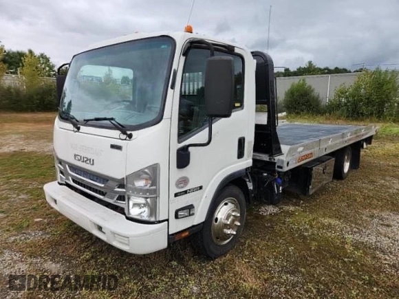 2020 Isuzu NQR IBT z VIN JALE5W165L7302634, wystawiony jako Copart lot #76354514 z przebiegiem 116 501 mil mil oraz Czysty tytuł • Clean title. Historia ofert i sprzedaży dostępna na DreamBid. Obrazek 2.