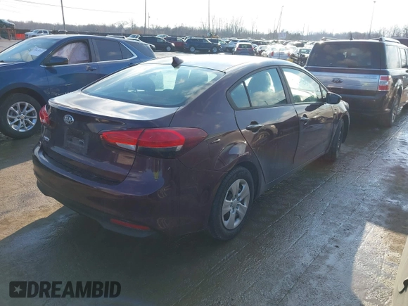 2018 Kia Forte LX with VIN 3KPFK4A72JE206565, listed as a IAAI auction lot 41639846 with 98,429 mi miles. Bid and sale history available at carsss.com. Image 4.