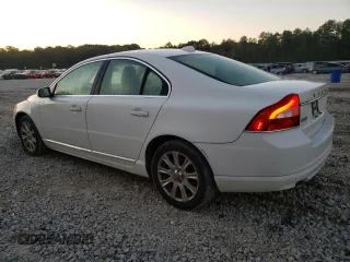 2010 Volvo S80 I6 with VIN YV1982AS5A1116957, listed as a Copart auction lot 75601724 with 118,129 mi miles and Salvage Title. Bid and sale history available at carsss.com. Image 2.