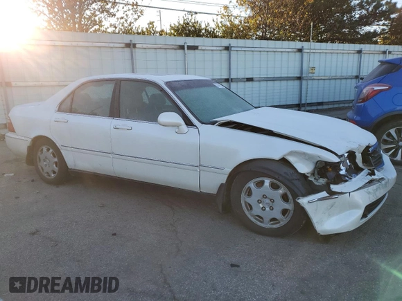 2000 Acura RL with VIN JH4KA9658YC006540, listed as a Copart auction lot 83498664 with 188,589 mi miles and Salvage Title. Bid and sale history available at carsss.com. Image 4.