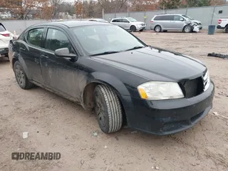 2014 Dodge Avenger SE z VIN 1C3CDZAB0EN147858, wystawiony jako IAAI lot #41683890 z przebiegiem 249 182 mil mil oraz . Historia ofert i sprzedaży dostępna na DreamBid. Obrazek 1.
