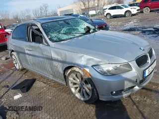 2011 BMW 3 Series 328i xDrive with VIN WBAPK7G50BNN78881, listed as a IAAI auction lot 41694260 with 1 mi miles. Bid and sale history available at carsss.com. Image 13.
