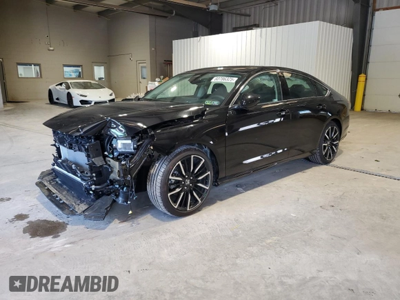 2025 Honda Accord Touring with VIN 1HGCY2F87SA040489, listed as a Copart auction lot 60786325 with 32 mi miles and Salvage title. Bid and sale history available at DreamBid. Image 1.