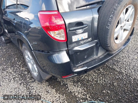 2007 Toyota RAV4 Sport with VIN JTMBD32V776037187, listed as a IAAI auction lot 41910939 with 172,370 mi miles. Bid and sale history available at carsss.com. Image 17.