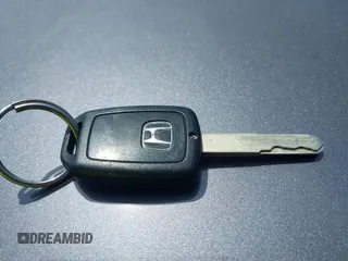 2020 Honda Civic LX z VIN 2HGFC2F69LH570685, wystawiony jako IAAI lot #42094908 z przebiegiem 40 000 mil mil oraz . Historia ofert i sprzedaży dostępna na DreamBid. Obrazek 11.