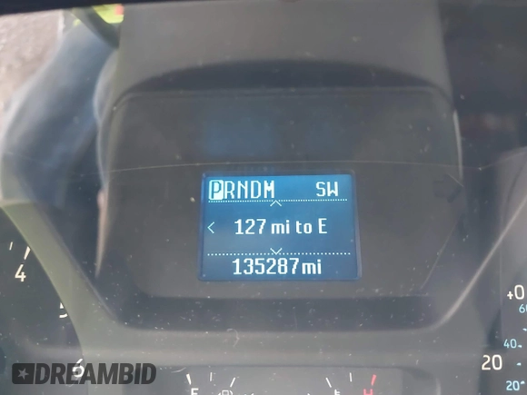 2017 Ford Transit Passenger XL z VIN 1FBAX2CG0HKA88590, wystawiony jako IAAI lot #41955797 z przebiegiem 135 287 mil mil oraz . Historia ofert i sprzedaży dostępna na DreamBid. Obrazek 15.