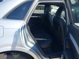 2018 Audi Q3 Premium Plus z VIN WA1JCCFS8JR023281, wystawiony jako IAAI lot #42071289 z przebiegiem 71 335 mil mil oraz . Historia ofert i sprzedaży dostępna na DreamBid. Obrazek 8.