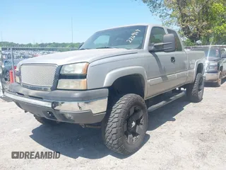 2004 Chevrolet Silverado 1500 Z71 with VIN 2GCEK19T941226969, listed as a IAAI auction lot 42036703 with 247,953 mi miles. Bid and sale history available at carsss.com. Image 2.