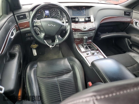 2013 Infiniti M z VIN JN1BY1AP9DM514188, wystawiony jako Copart lot #57634155 z przebiegiem 170 910 mil mil oraz Szkoda całkowita • Salvage title. Historia ofert i sprzedaży dostępna na DreamBid. Obrazek 8.