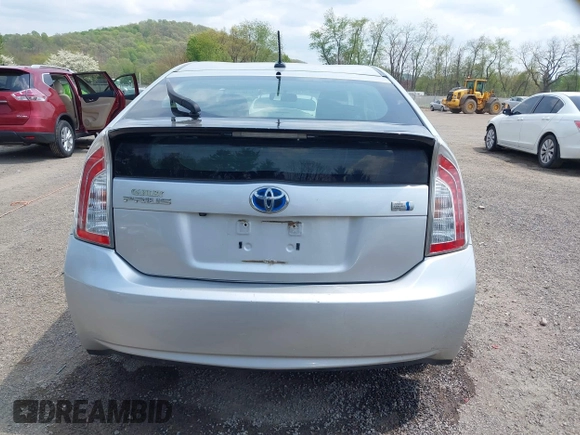 2013 Toyota Prius One with VIN JTDKN3DU7D5685051, listed as a IAAI auction lot 42155692 with 156,958 mi miles and . Bid and sale history available at DreamBid. Image 17.