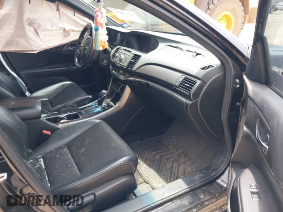 2016 Honda Accord Sport with VIN 1HGCR2F52GA243672, listed as a IAAI auction lot 42525224 with 240,818 mi miles and . Bid and sale history available at DreamBid. Image 5.